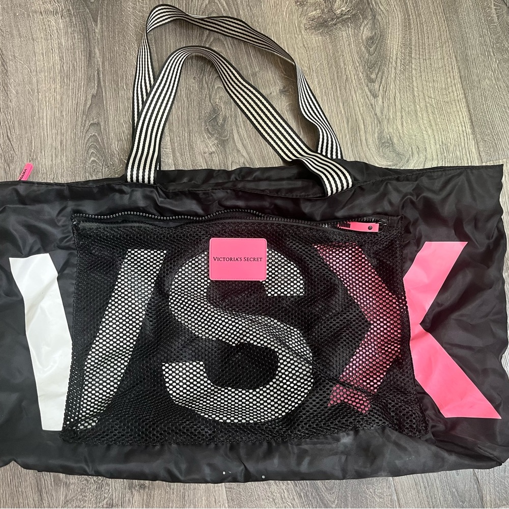Victoria’s Secret gym bag